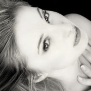 Файл=sarahbn1web.jpg
Объём=229KB
Размеры=650x650
Дата=Апр 03, 2009 sarahbn1web.jpg